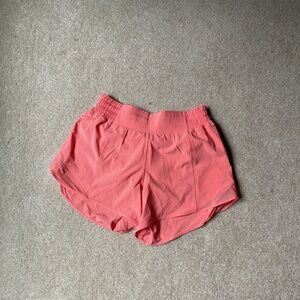 Lululemon Hotty Hot High Rise 4 inch Shorts Size 6 Coral